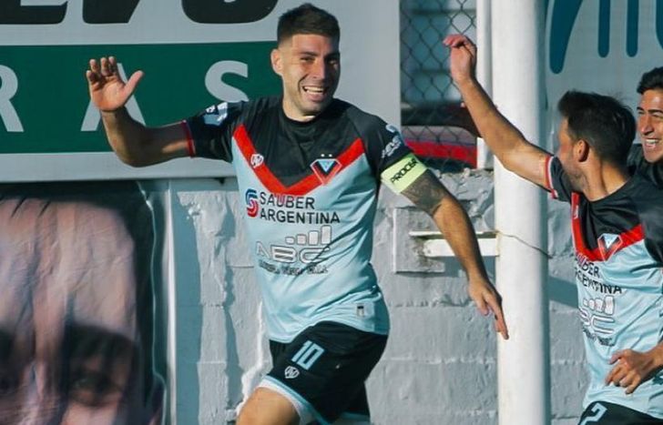 Acosta tuvo una gran temporada en Brown.