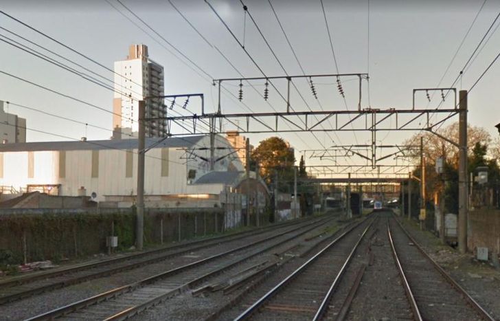 El suicidio ocurrió en las inmediaciones de la estación de Banfield.