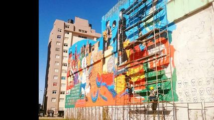 realizan un mega mural en avellaneda