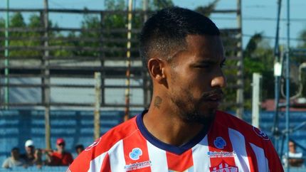 Denis será baja por varios meses.