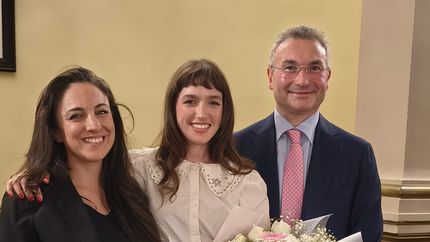La joven actriz estuvo contando su historia de vida que transitó cuando era chica en Lomas. La joven actriz estuvo contando su historia de vida que transitó cuando era chica en Lomas.