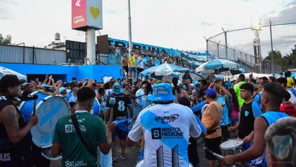 temperley quiere copar mendoza: mas de 20 micros saldran en caravana temperley quiere copar mendoza: mas de 20 micros saldran en caravana