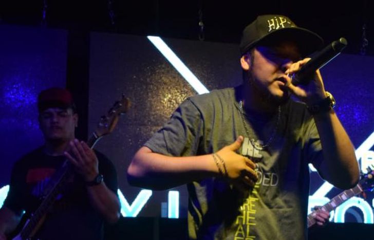 Abel se siente orgulloso de poder ayudar a través de sus temas.