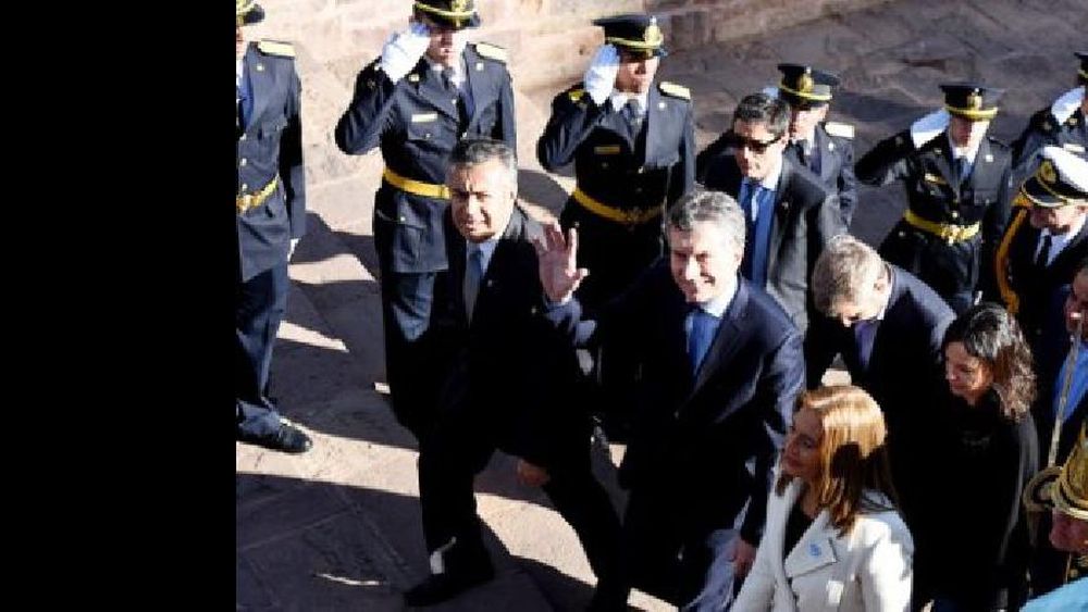 macri mendoza acto