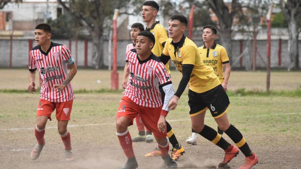Los Andes sumó dos triunfos en Albertina.