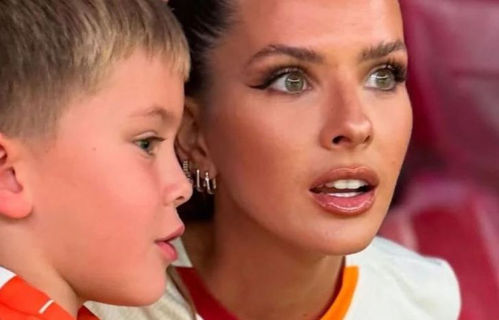 La China Suárez con su hijo Amancio.