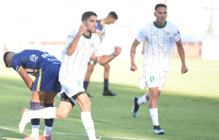 Álvarez festeja el gol del empate.