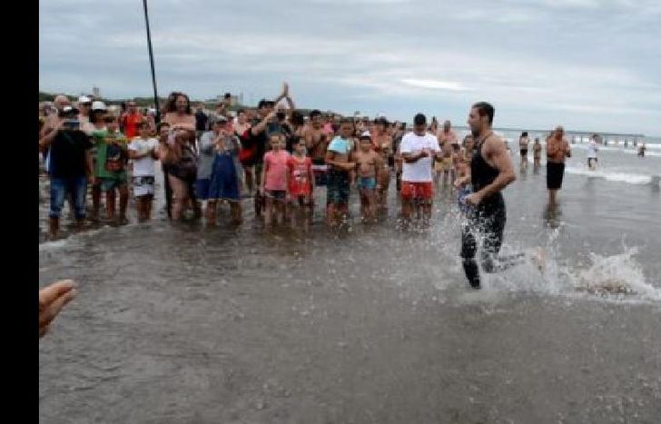 los compañeros del hombre desaparecido criticaron la organización de la competencia.