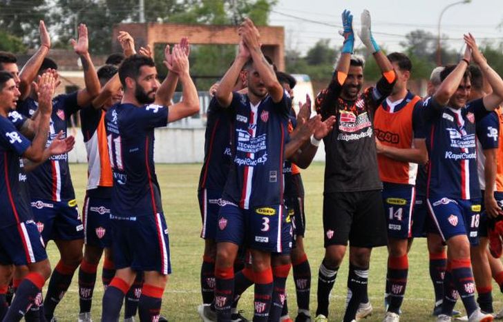 Los jugadores llevarán nombre y apellido de socios e hinchas.