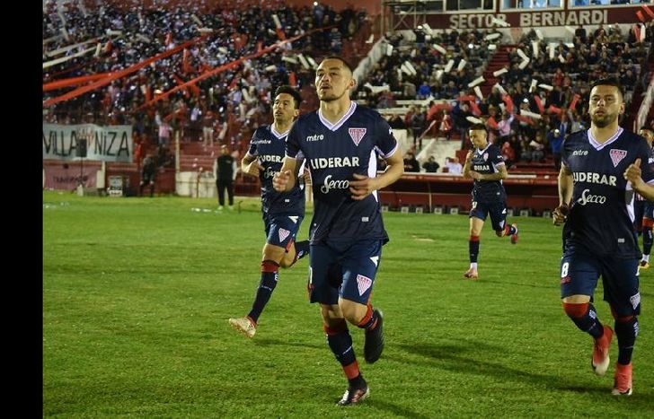 Pasó el agua y Los Andes sale a la cancha en Suárez.