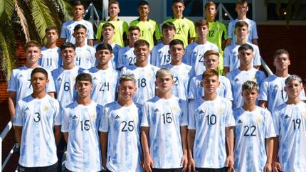 En la lista, hay tres jugadores del Granate. En la lista, hay tres jugadores del Granate.