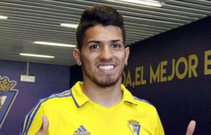 El hermano del Kun Agüero es la cara nueva en Escalada.