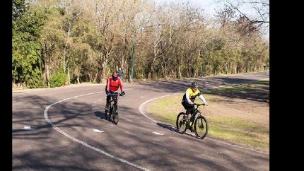 mas de mil vecinos ya disfrutaron del parque de lomas respetando el protocolo mas de mil vecinos ya disfrutaron del parque de lomas respetando el protocolo