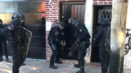 detienen a un hombre por tenencia ilegal de arma en parque baron