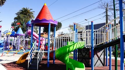 Ya fue inaugurada la Plaza Martel de Banfield.