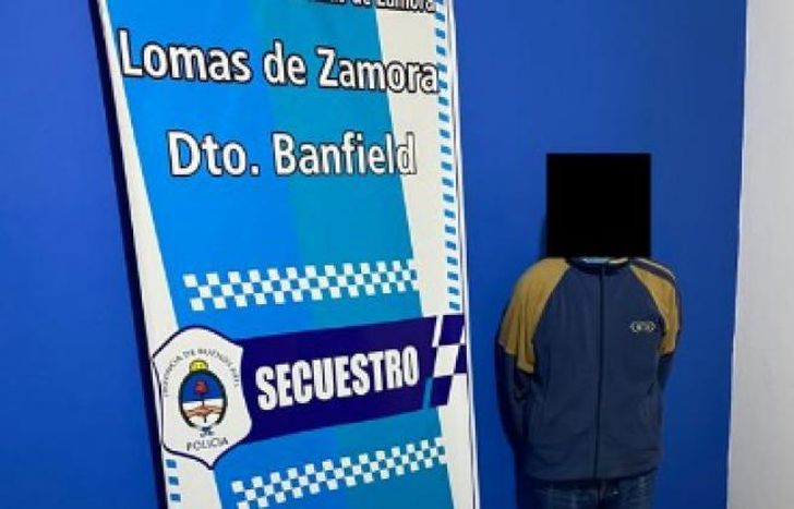 Tiene 69 años y está detenido actualmente.