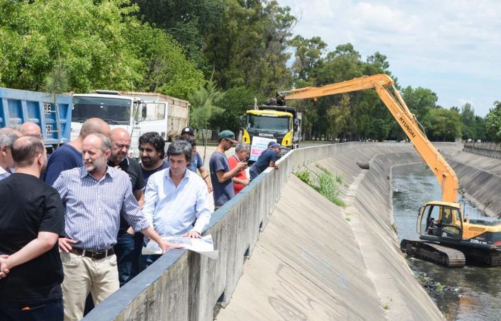 Insaurralde supervisó los trabajos en el Parque de Lomas.