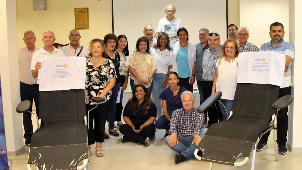 Los rotarios unidos por la labor solidaria.
