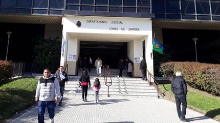 La mujer fue encontrada sin vida, con heridas cortantes en todo el cuerpo.