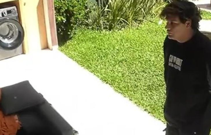 Emmanuel creó un personaje.