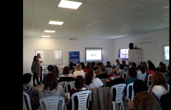 El encuentro estuvo a cargo de la Dirección de Derechos de las Mujeres y Equidad de Género.