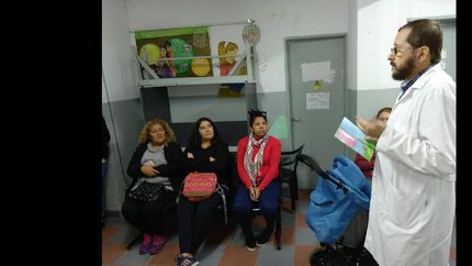 lomas: a traves de charlas, ayudan a prevenir enfermedades