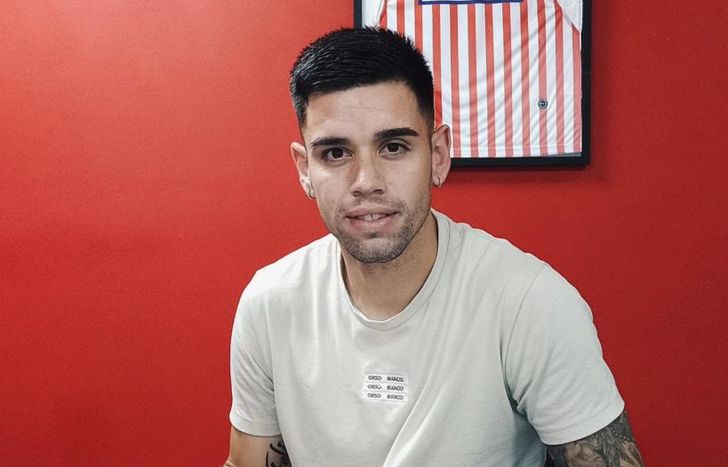 El jugador extendió su contrato.