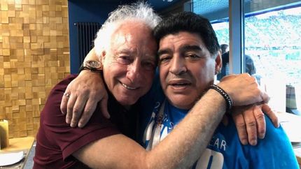 Guillermo Coppola y Diego Maradona.