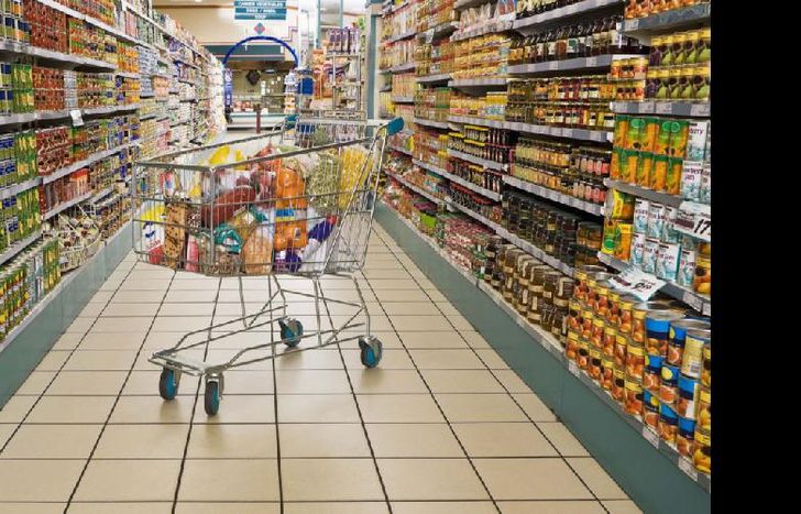 Los sectores socioeconómicos bajos y medios son los que más disminuyeron su consumo.