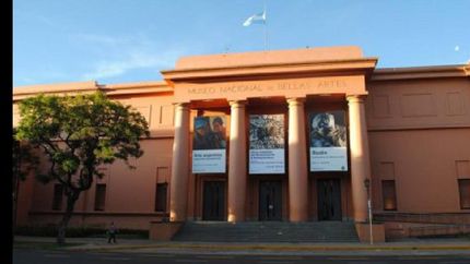 el gobierno vuelve a cobrar entradas en museos nacionales