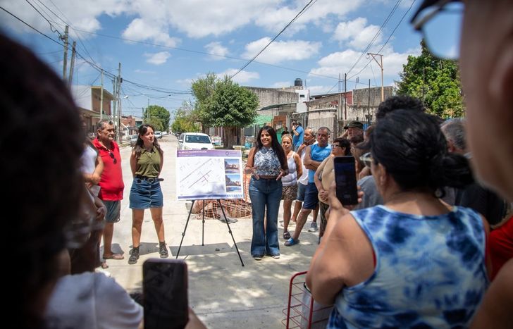 Quilmes: el barrio La Paz festeja sus 75 años con desfile, feria y música en vivo.