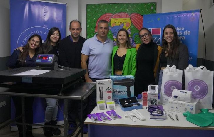 Donaron varios aparatos y elementos para el trabajo de los veterinarios.