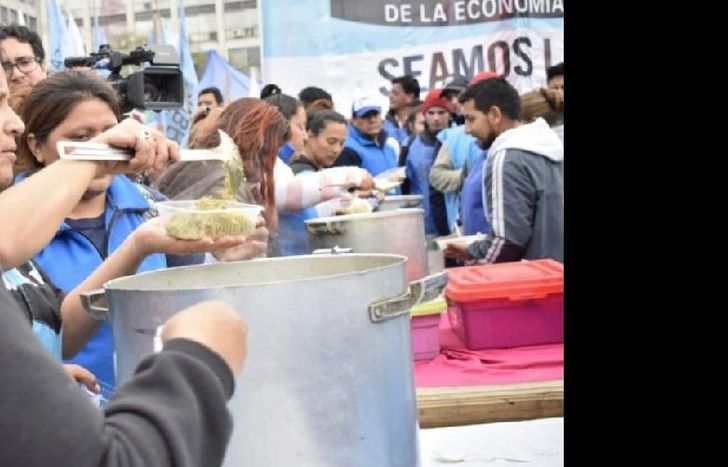 Cada vez hay más gente en la calle.