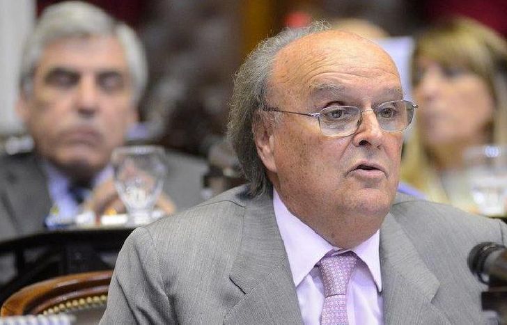 El Presidente tuvo esa actitud de querer confrontar adentro del recinto, y eso es de campaña, afirmó.