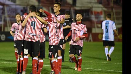 los andes quiere extender su buen andar ante fenix los andes quiere extender su buen andar ante fenix