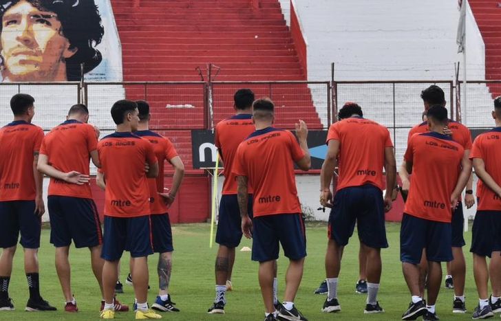 Los Andes arrancó la pretemporada en Lomas.