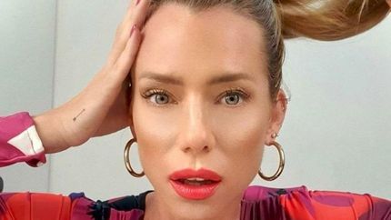 nicole neumann, cerca de un piloto de tc