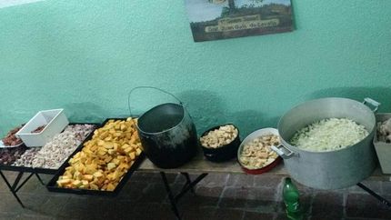 Un año más prepararán el locro del 25 de mayo.