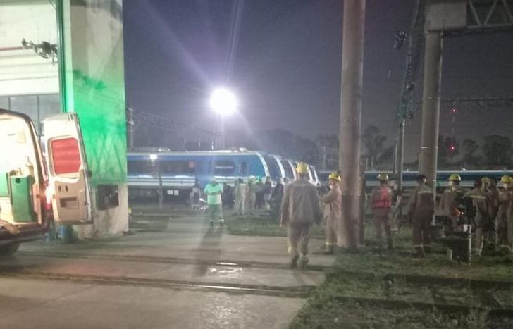 El momento en el que las ambulancias trabajaban en el lugar.