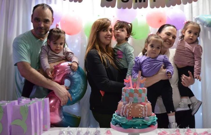 Estuvo acompañando a Vicky, July y Delfi.