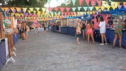 En cada edición hay puestos de diferentes rubros. En cada edición hay puestos de diferentes rubros.