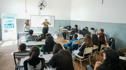 El objetivo es promover el compañerismo y la solidaridad en las escuelas de Lomas.