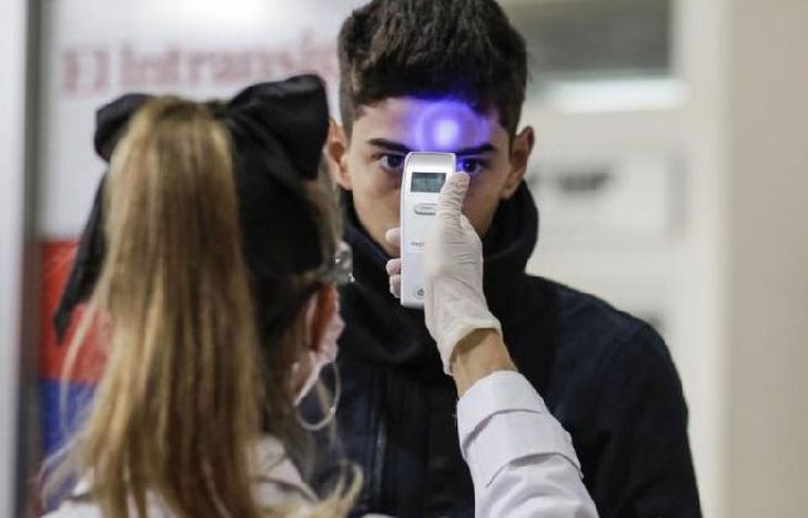 Cuatro de cada diez positivos son de circulación comunitaria.