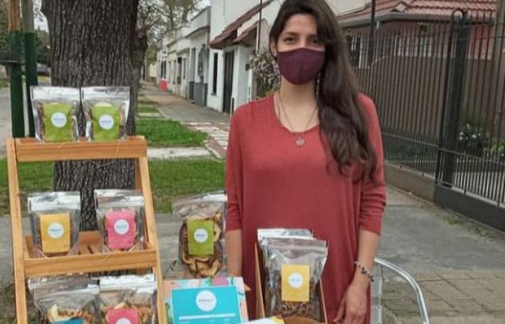 Se instalan tres puestos por fin de semana en la calle Melo.