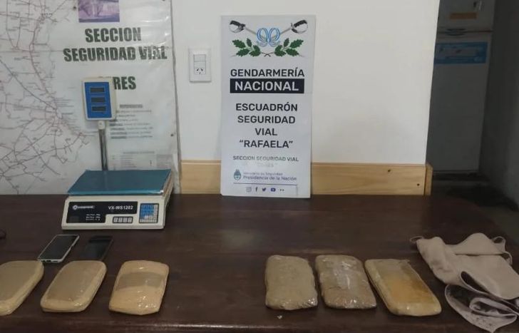 La droga incautada por Gendarmería.