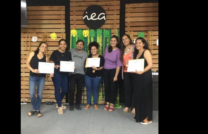 al finalizar la cursada se entrega una certificación.