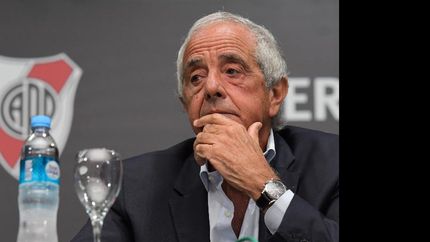 hay que bajar los decibeles