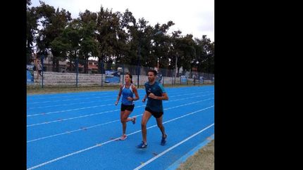 los vecinos ya disfrutan de la pista de atletismo del parque de lomas los vecinos ya disfrutan de la pista de atletismo del parque de lomas