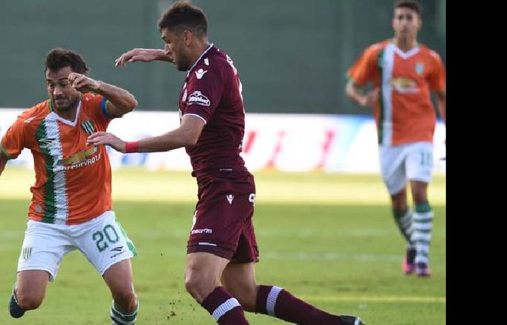Escena del último clásico disputado en cancha de Banfield, donde el local se impuso por 1-0.