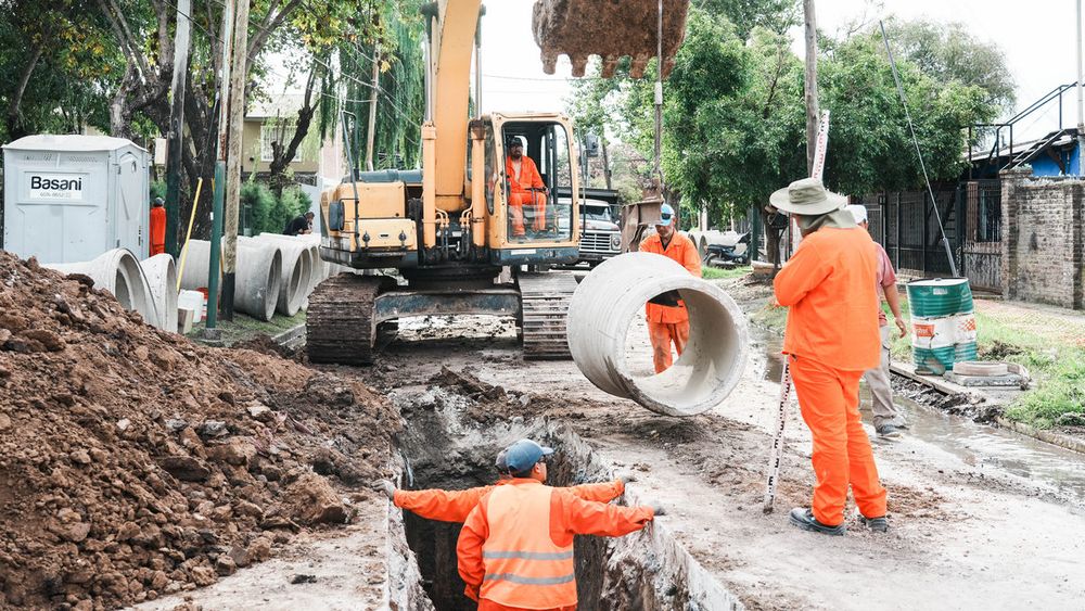 Son obras fundamentales para mejorar el drenaje en las localidades de Lomas. Son obras fundamentales para mejorar el drenaje en las localidades de Lomas.